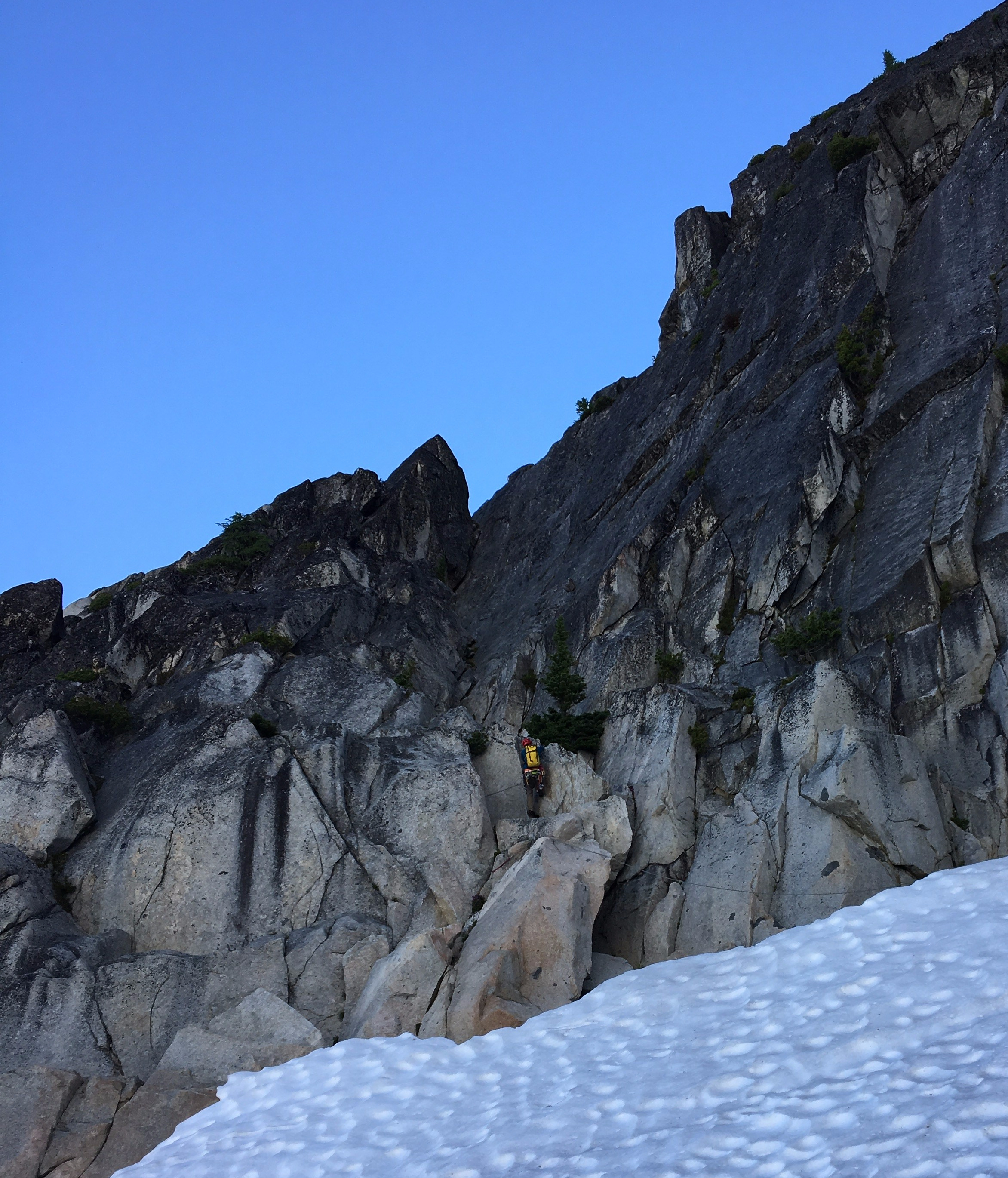Dragontail Peak – Serpentine Arête (IV 5.8) – SPOKALPINE